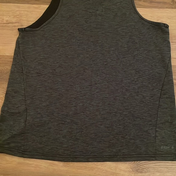 NWOT Men’s Nike Tank DriFit , Large - Picture 6 of 6